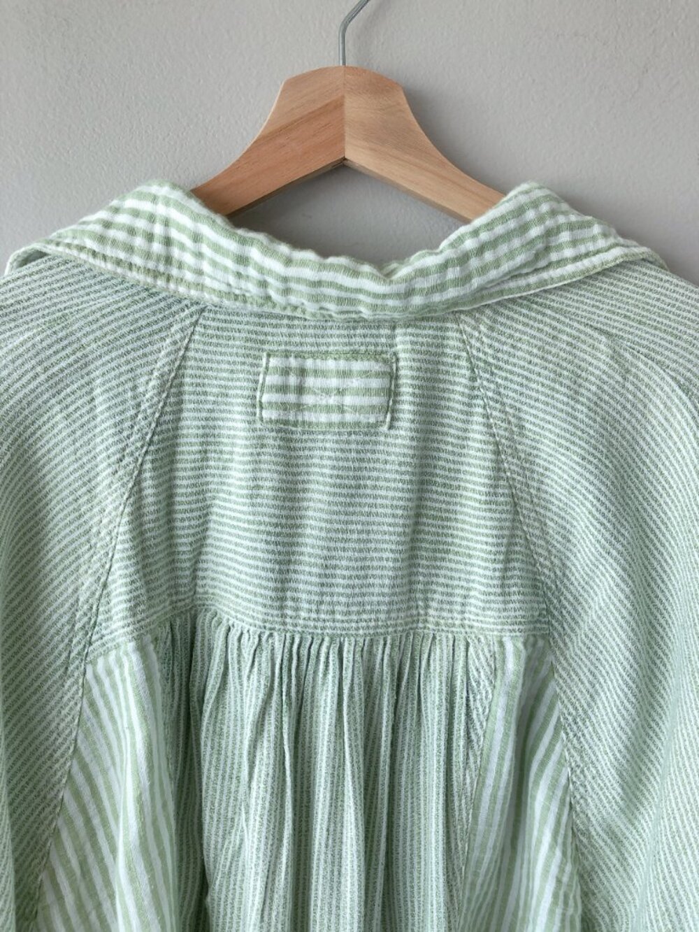 Free People Sage green striped shirt medium oversized top lightweight top - Picture 12 of 15